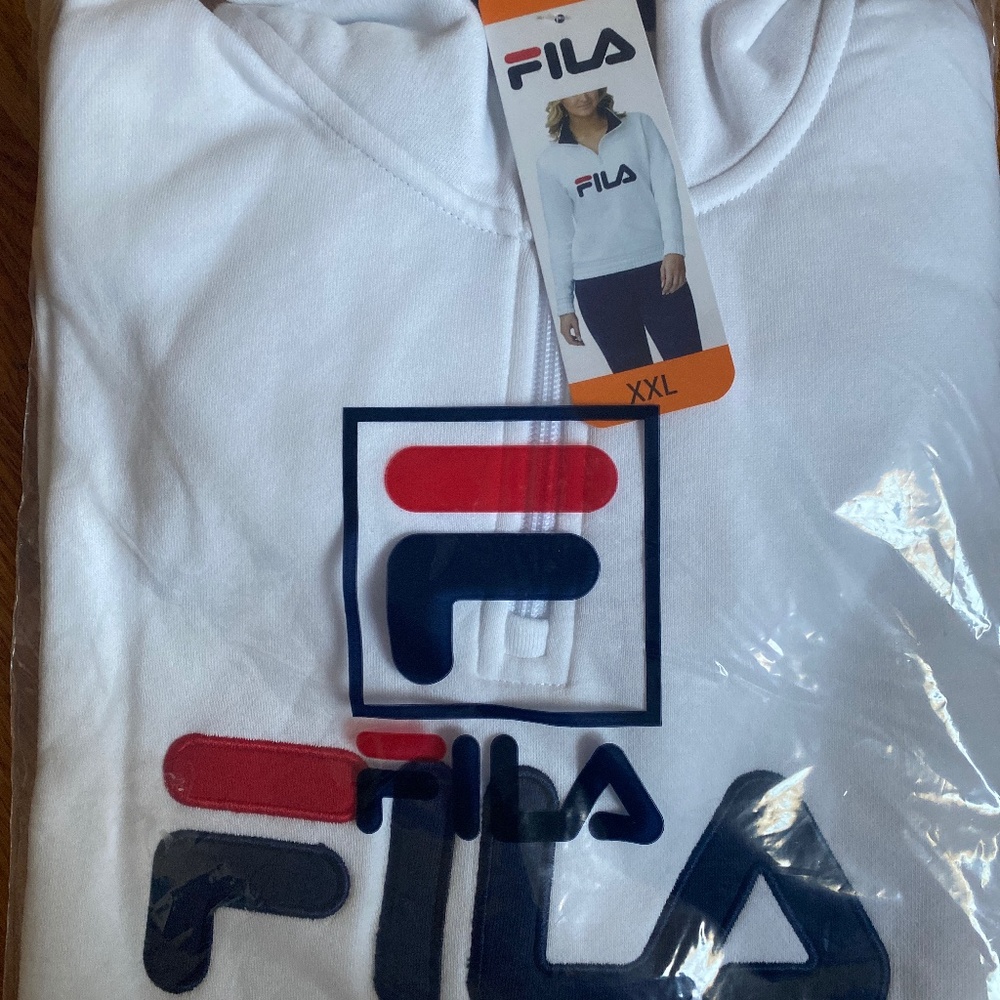 Fila Women’s Quarter Zip XXL